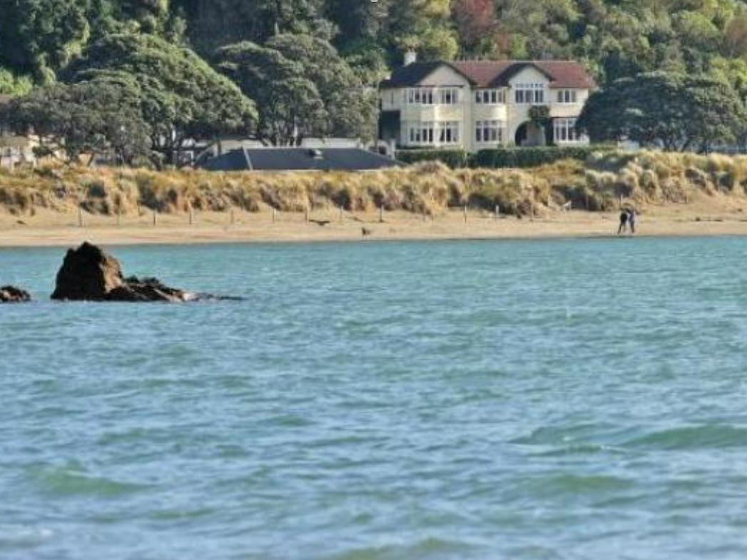 Beachfront Wellington Bed And Breakfast Экстерьер фото
